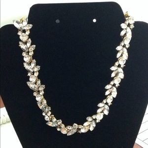 Crystal simulated teardrops necklace.